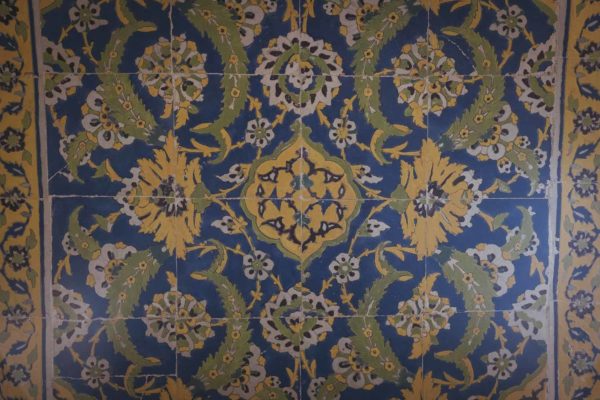 This photo shows The Tiles of Shah Mosque by Philip Reitsperger